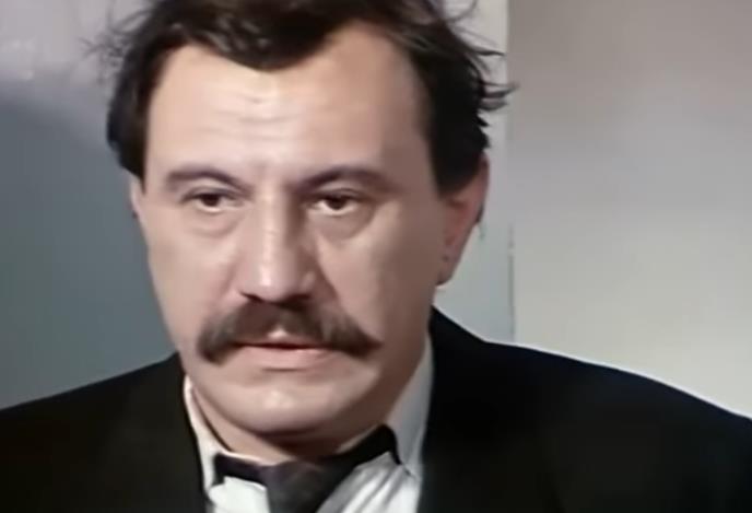 Njegove replike nasmejavale su milione, ali život mu je bio pun bola: Sa devet godina ostao je potpuno sam